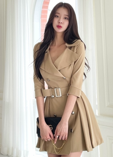 3.20气质翻领腰带双排扣知性连衣裙 2023年春款 口袋里 衣韩国代购
