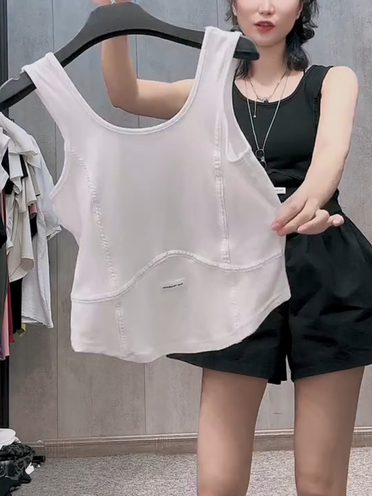 欧货2025夏季新款设计感修身显瘦弹力吊带无袖打底背心女百搭上衣