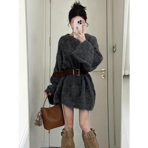 慵懒老钱风软糯中长款毛衣