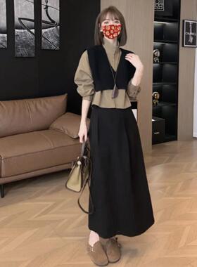 一整套韩系秋装穿搭时尚减龄叠穿针织马甲条纹衬衫半身裙三件套女