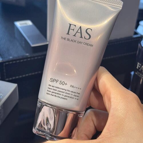日本委托代买FAS黑米发酵精华透白保湿滋润防晒霜40g SPF50