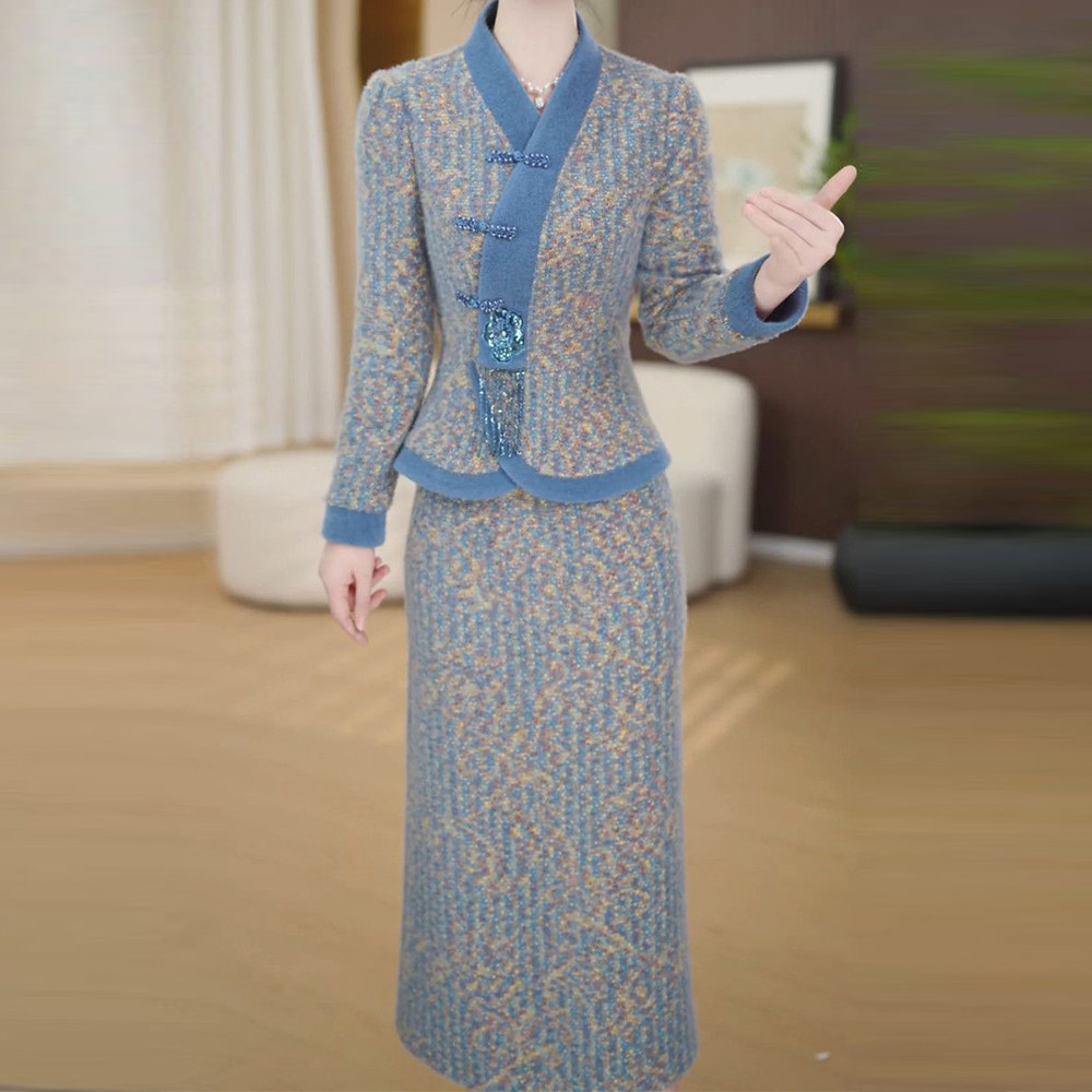 精致优雅上衣搭半身裙女2025年秋冬季修身显瘦减龄遮肚中长款套装