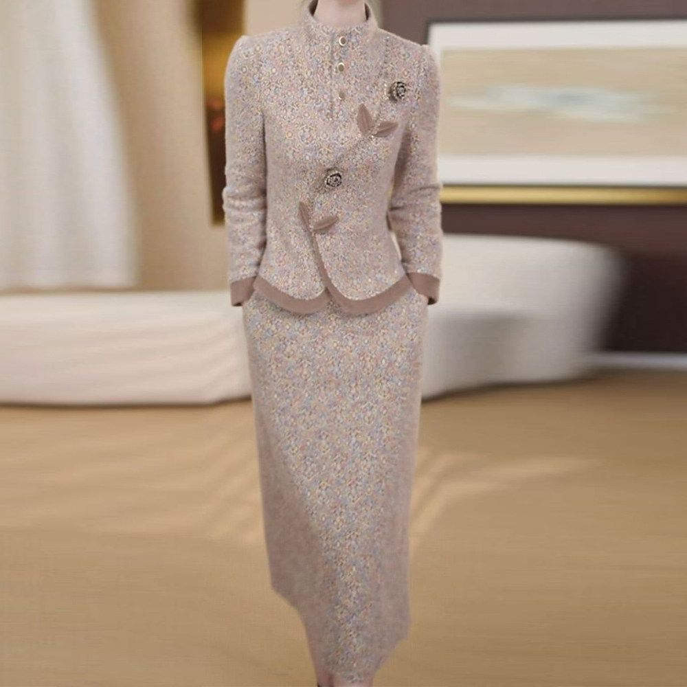 精致名媛上衣搭半身裙女2025年秋冬季修身显瘦减龄遮肉中长款套装