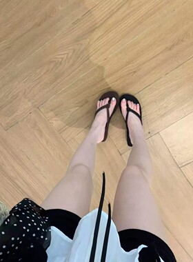 黑色人字拖女夏外穿厚底增高坡跟夹脚拖鞋防滑海边沙滩时尚2026新