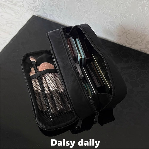 黑色分区化妆包女大容量便携式旅行洗漱包化妆刷收纳包学生笔袋