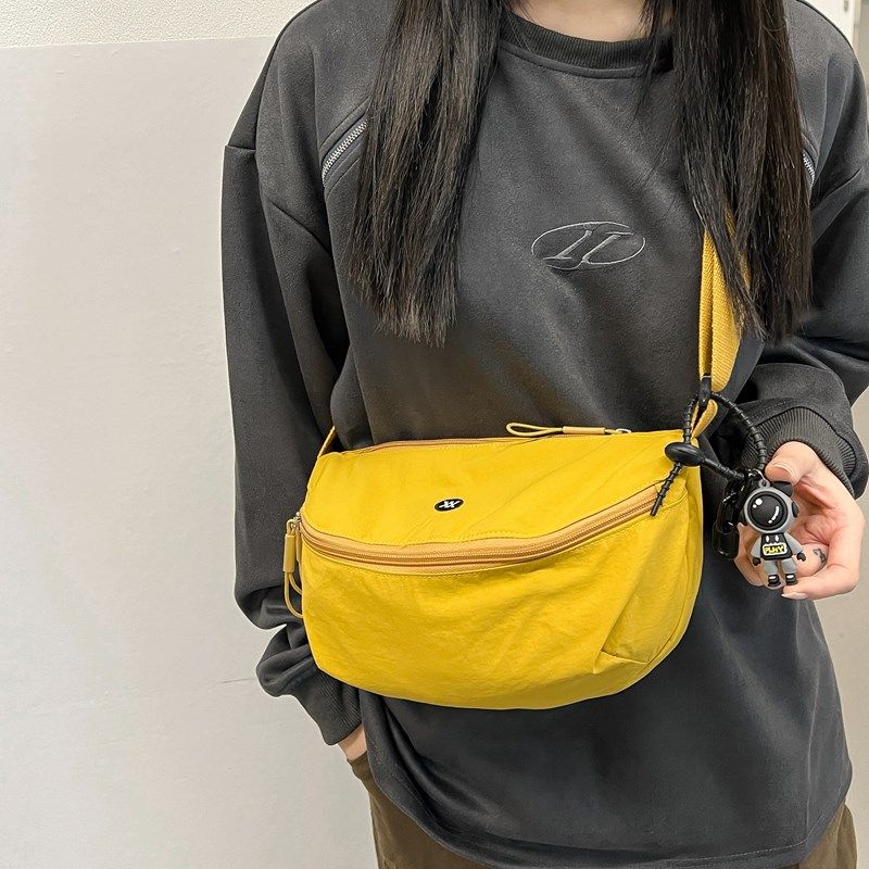 日系超轻防水斜挎包牛津布男女通用百搭单肩尼龙轻便实用马鞍胸包,箱包皮具/热销女包/男包,胸包,淘宝优惠券,粉丝福利购,淘宝优惠卷