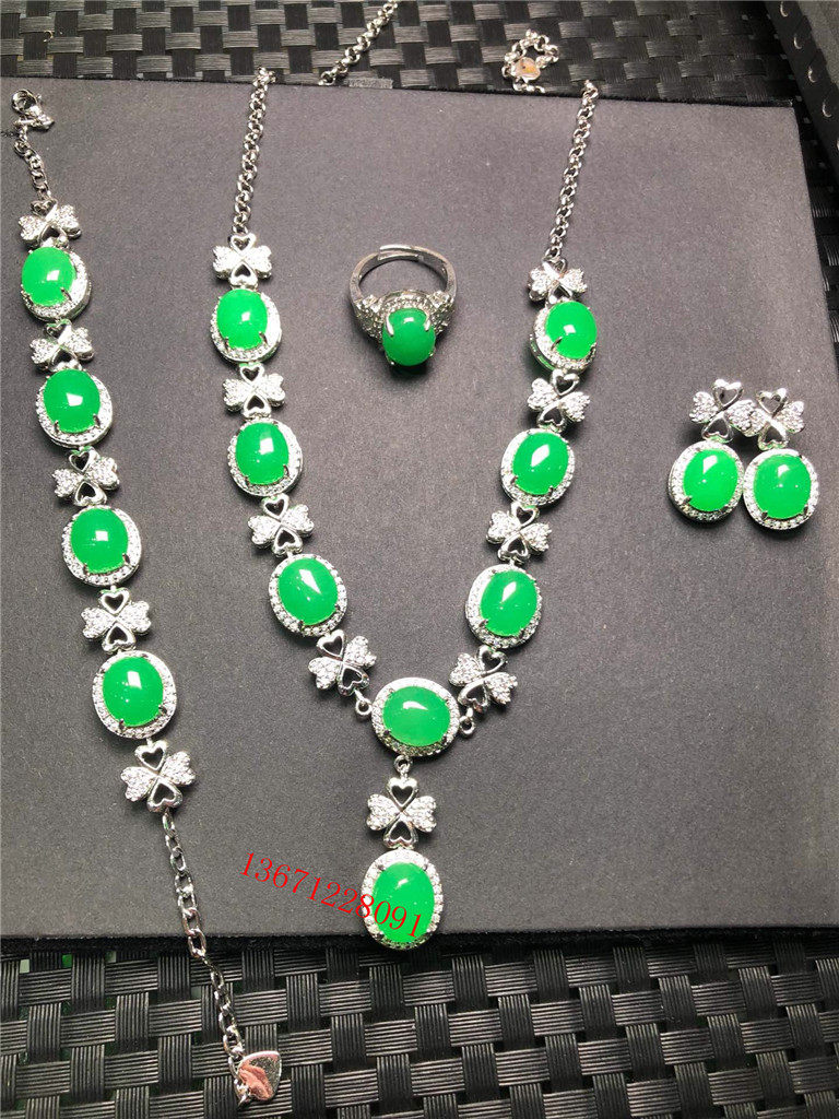 缅甸翡翠细糯种阳绿裸石蛋面925银镶嵌玉手链项链戒指耳坠四件套
