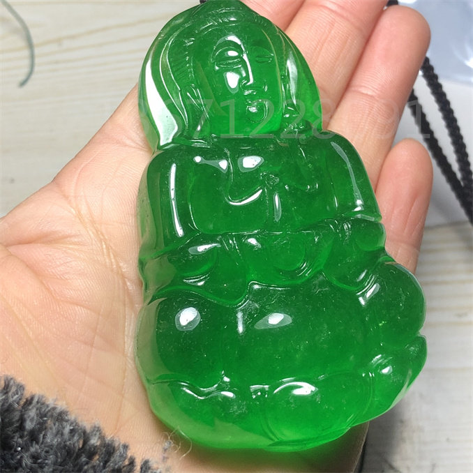 缅甸翡翠色高冰帝王绿厚桩大款观音玉坠正品天然玉石阳绿菩萨挂件