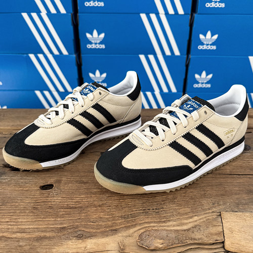 阿迪达斯三叶草SL72RS德训鞋