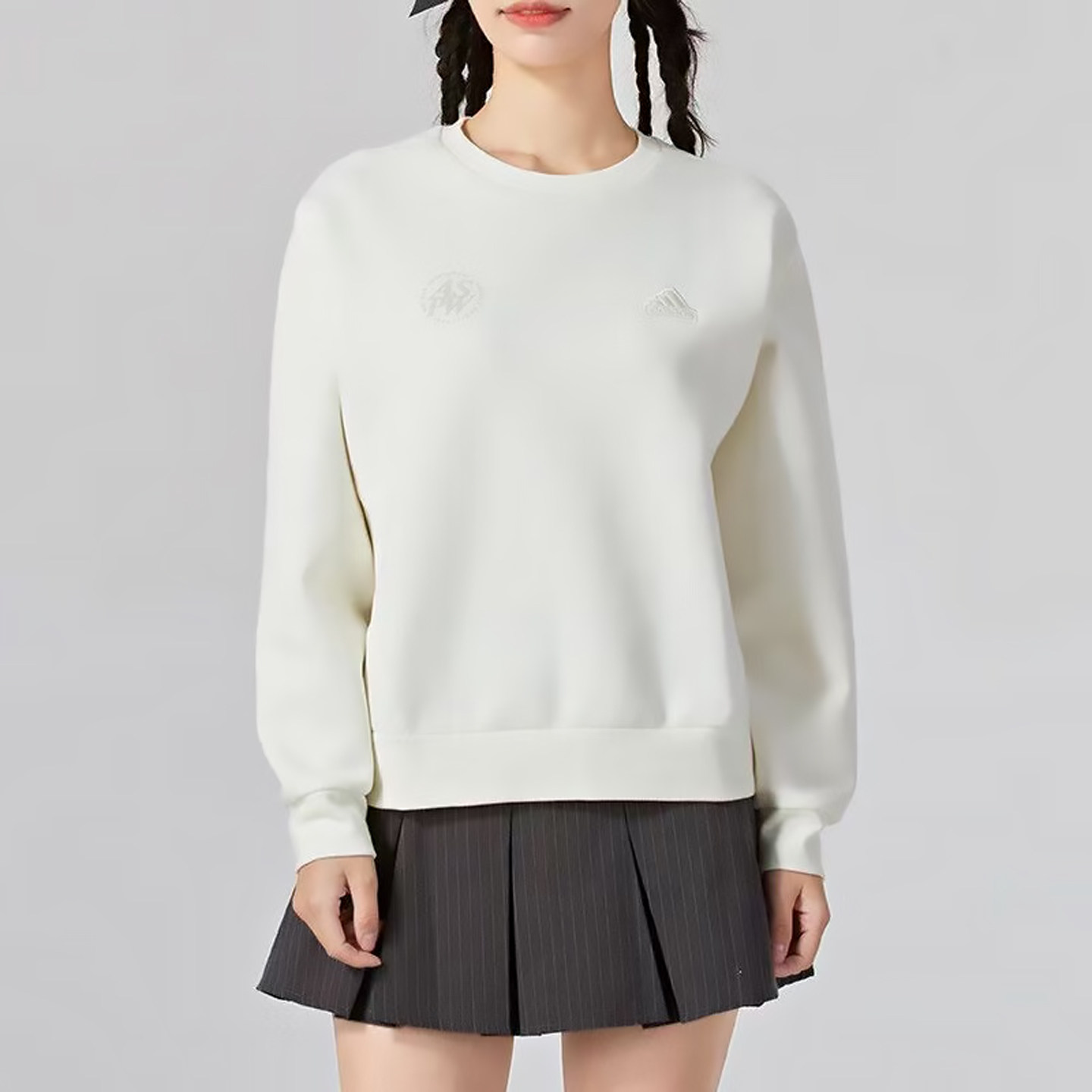 Adidas阿迪达斯 女款经典白舒适百搭运动休闲透气卫衣 JJ3577