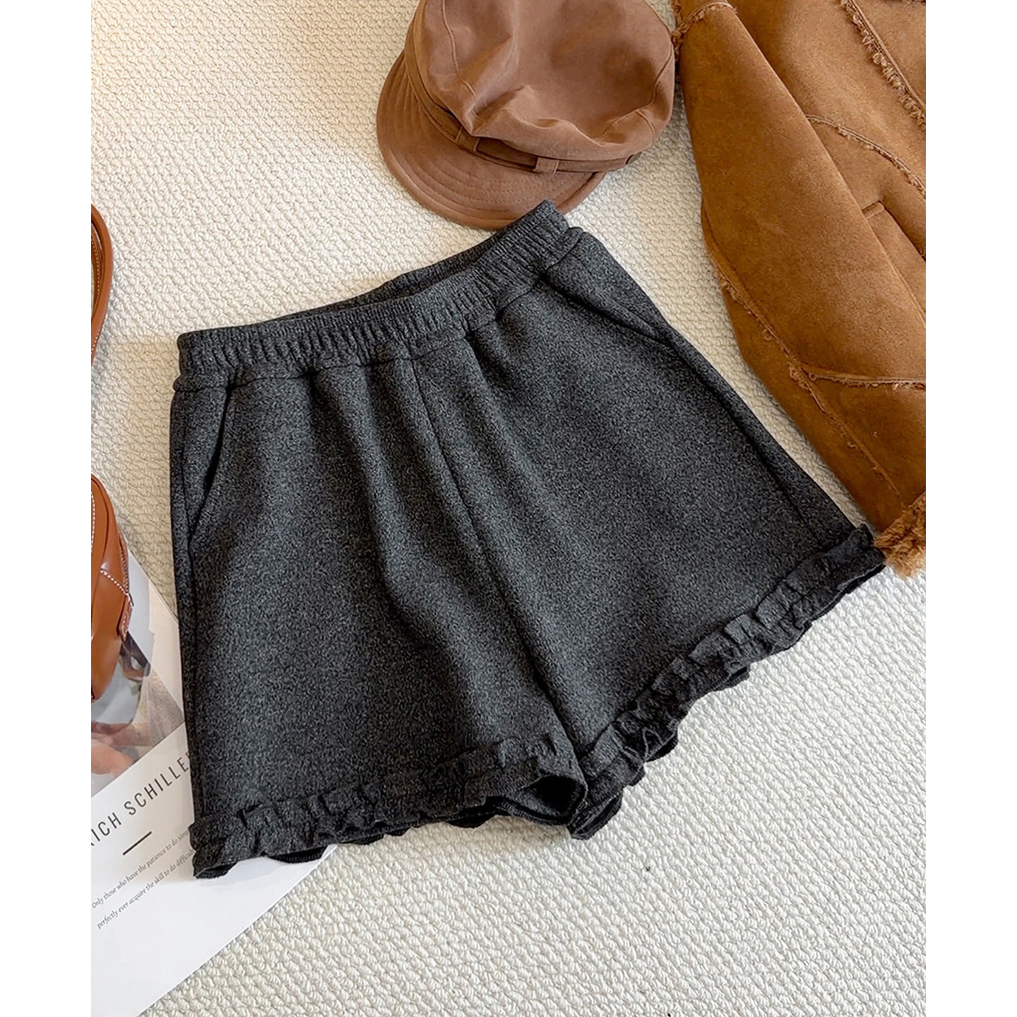 木耳边仿羊绒软糯短裤女秋冬日韩松紧腰加绒百搭外穿阔腿a字靴裤