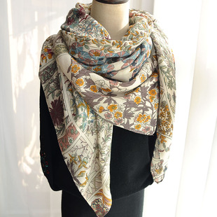 130大方巾独特漂亮丝巾春秋款时尚洋气高档薄款围巾披肩防晒护颈