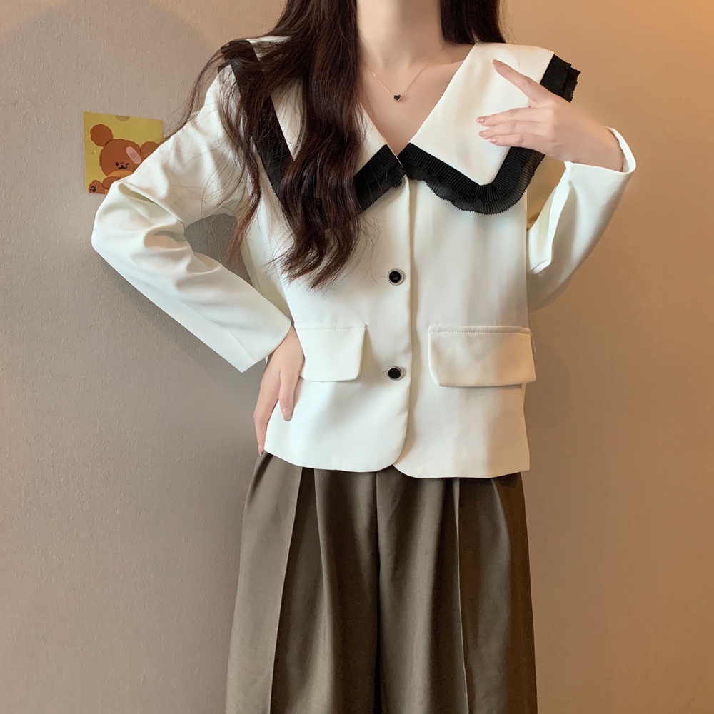 实拍2025秋冬装大码女装法式娃娃领小香风撞色百搭短外套