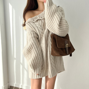 已出货 小众设计感漏肩斜口毛衣女 秋冬季