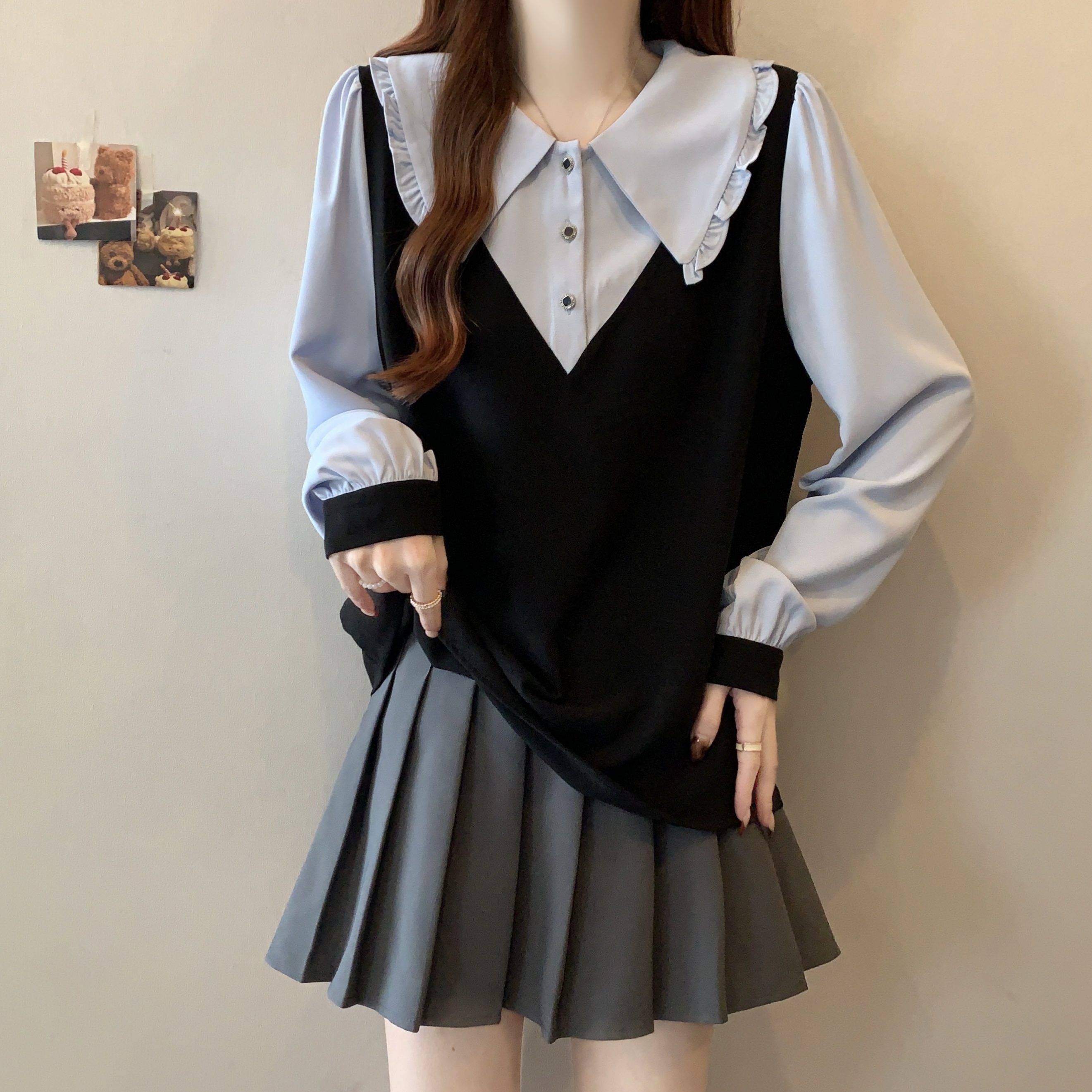 实拍 大码女装2025春季新款设计感时尚减龄娃娃领假两件宽松上衣