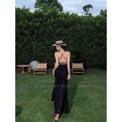 【梦里花】新款气质法式吊带收腰露背显瘦时尚镂空连衣裙25010