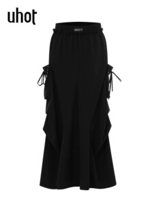 uhot 优雅复古UWLR1Q505 诱货26夏黑色机能风鱼尾抽褶半身裙女经典