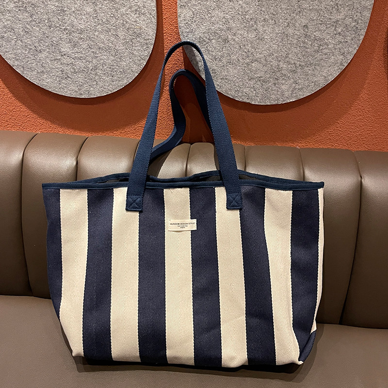 韩版休闲大容量条纹托特包单肩包帆布包女购物袋通勤大包妈咪包女