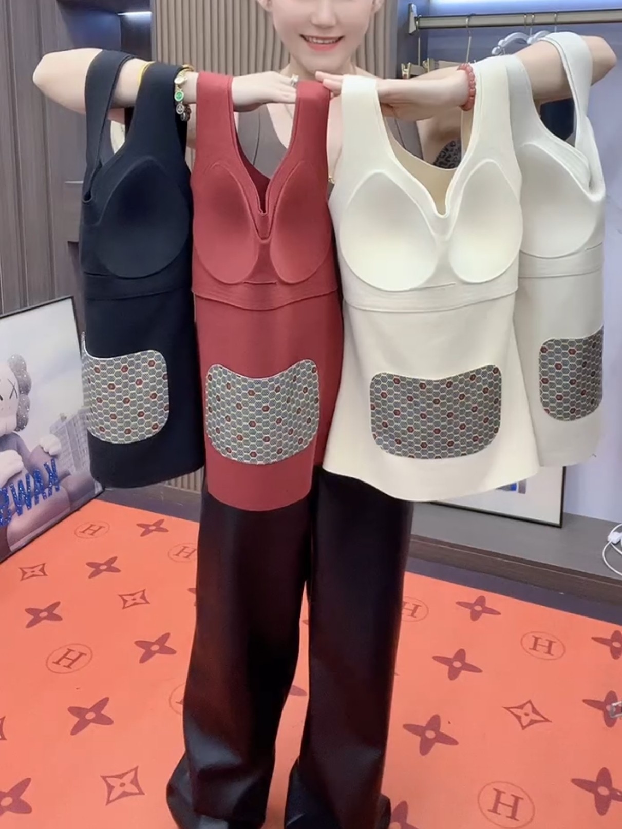 德绒自发热沸腾片保暖内衣女加厚内搭背心冬季无痕打底美背大码,女士内衣/男士内衣/家居服,保暖背心,淘宝优惠券,粉丝福利购,淘宝优惠卷