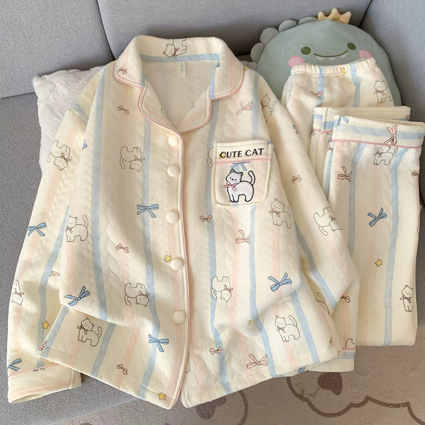 睡衣女款2026新款秋冬季加厚空气棉夹层巨好看的家居服套装可外穿