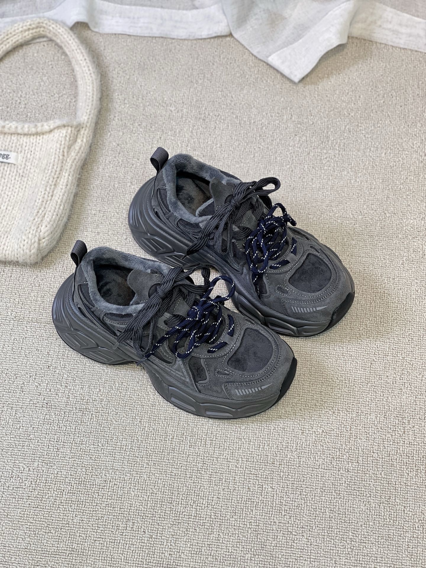 真皮加绒老爹鞋女2025新款冬季百搭厚底增高休闲鞋加绒运动鞋