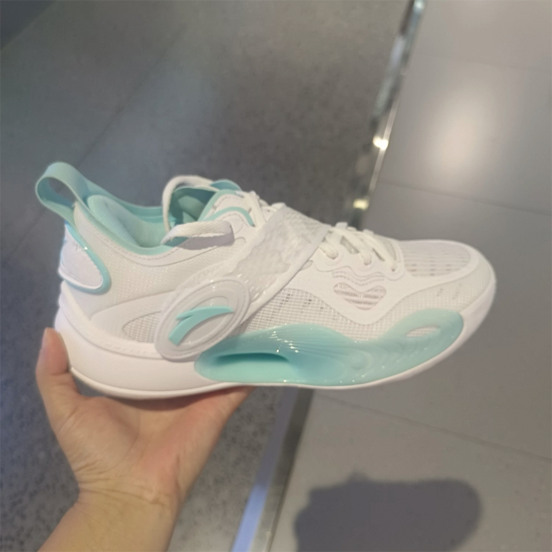 安踏水花6代防滑耐磨篮球运动鞋