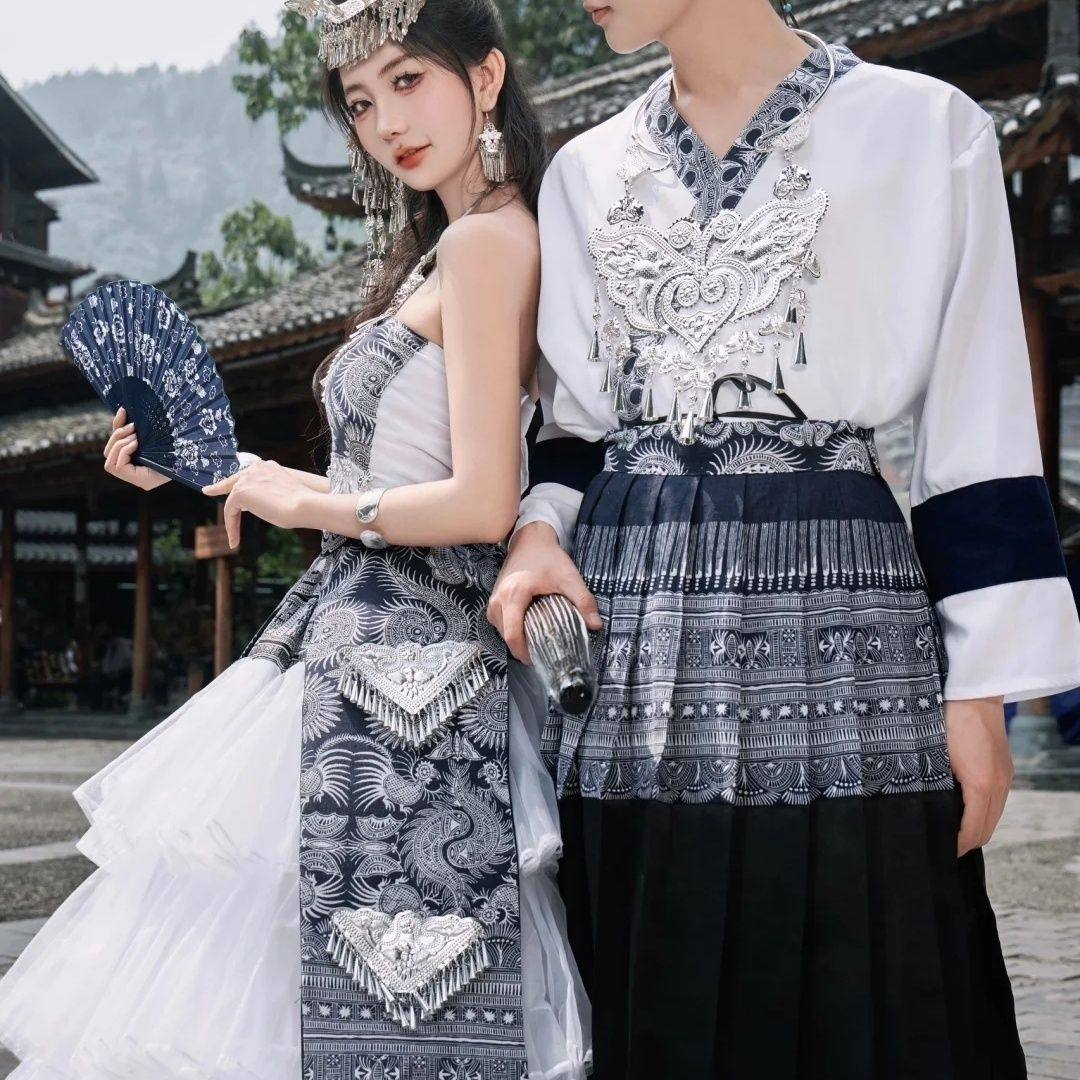 苗族服装情侣套装男女蜡染抹胸长裙套装改良旅拍摄影写真苗寨服饰