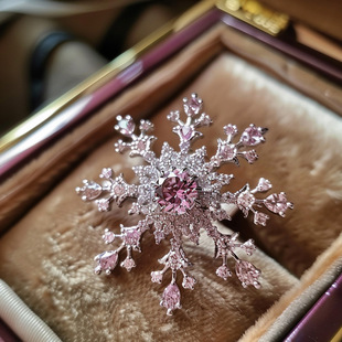 灵心珠宝 雪花胸针饰品一手 高档女士胸针品牌 高颜值个性
