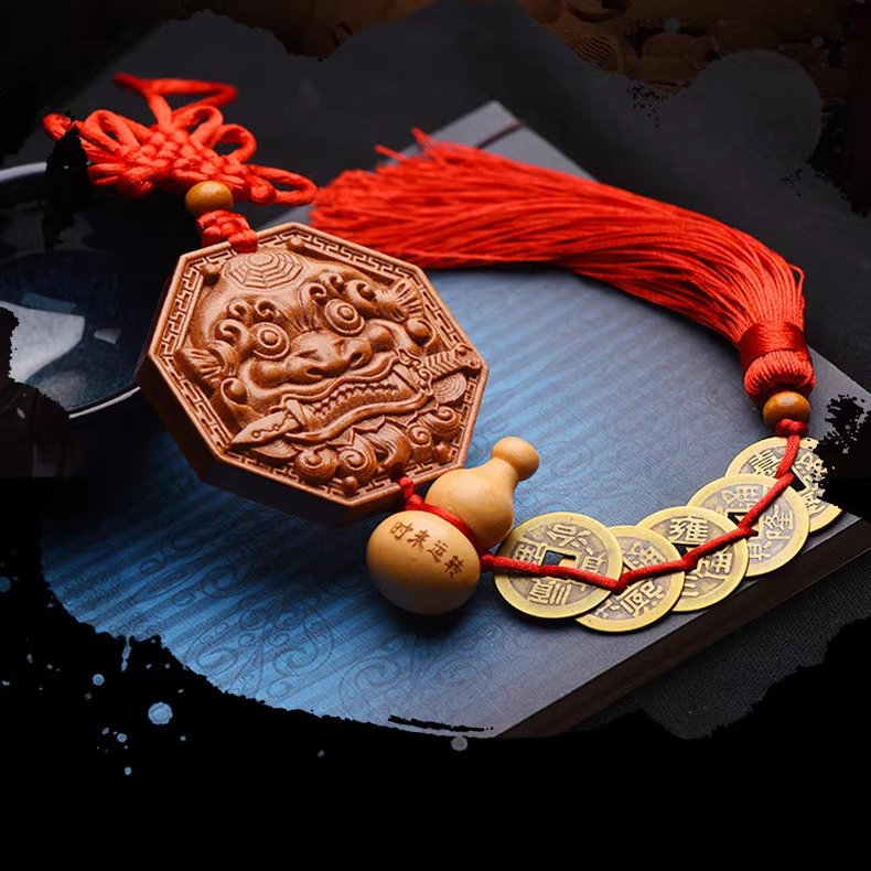 桃木狮咬剑挂件入户门对着电梯口解大门对楼梯开口壁刀天斩虎口