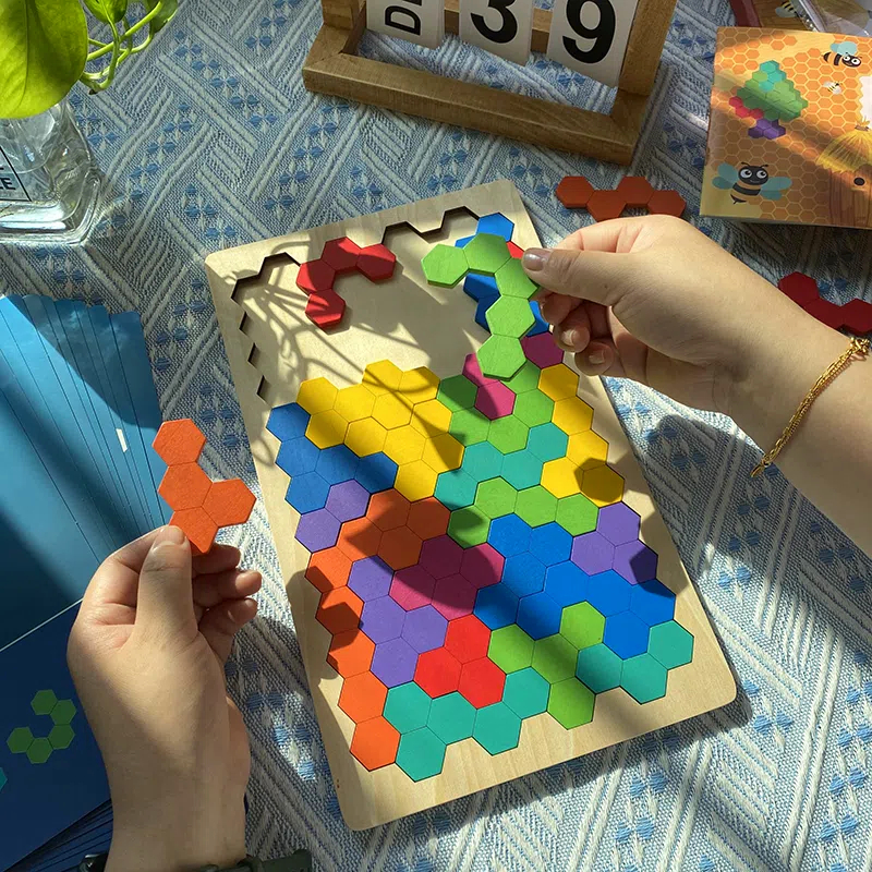 俄罗斯方块智力拼图老人动手玩具