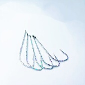 炫彩放流钩散装 刀鱼鲅鱼鱼钩配件炫彩倒刺单钩长柄钩双背刺带鱼