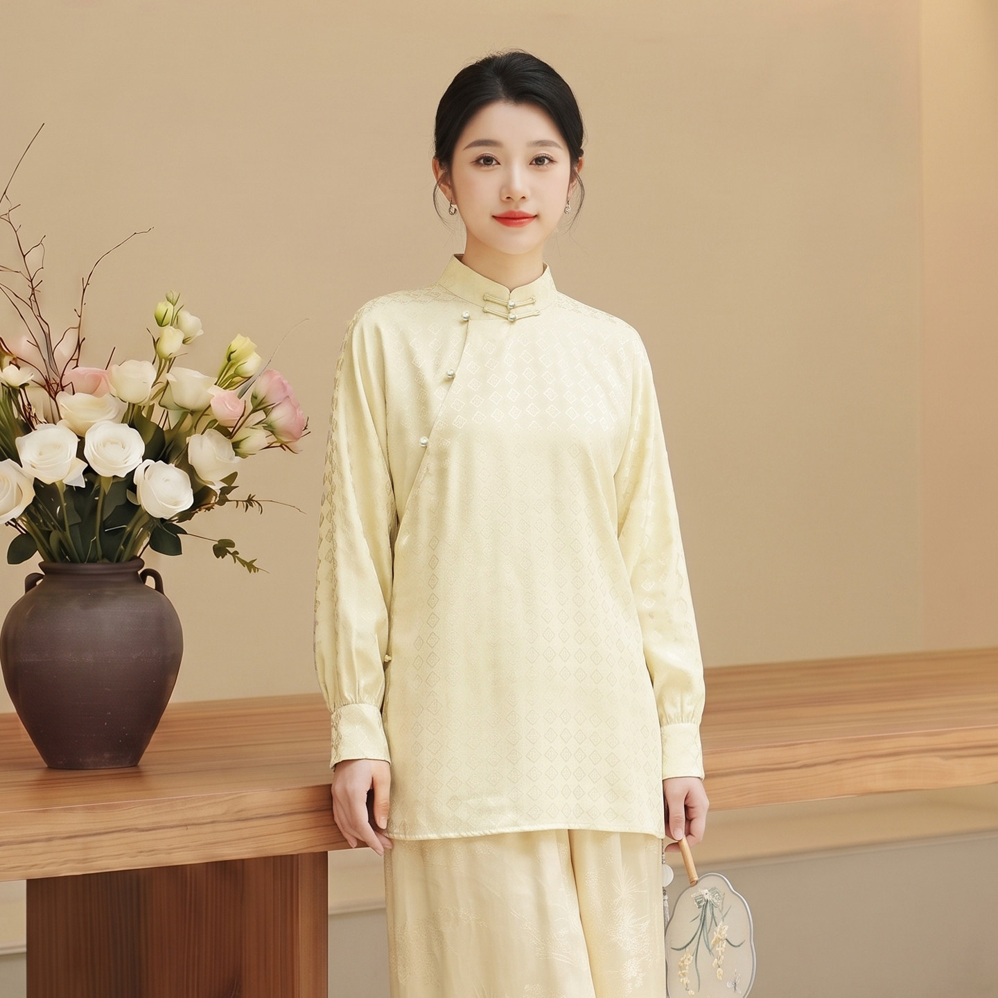 桑蚕丝唐装立领盘扣长袖上衣女