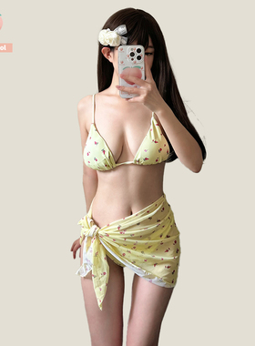 泰国小众ins风遮肉显白小胸聚拢复古裹裙三件套性感比基尼泳衣女