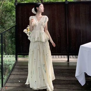 新款 甜美温柔风碎花v领蝙蝠袖 半身裙两件套夏季 衬衫 上衣高腰长款