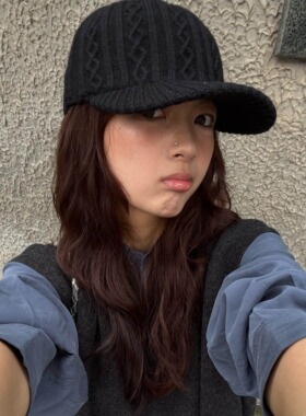 韩版纯色显脸小棒球帽女秋冬帽子