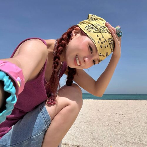 定制款明媚大女主印花多功能方巾