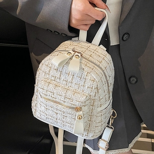 时尚百搭高级感简约轻便双肩包包女2025夏季新款日常通勤包小背包