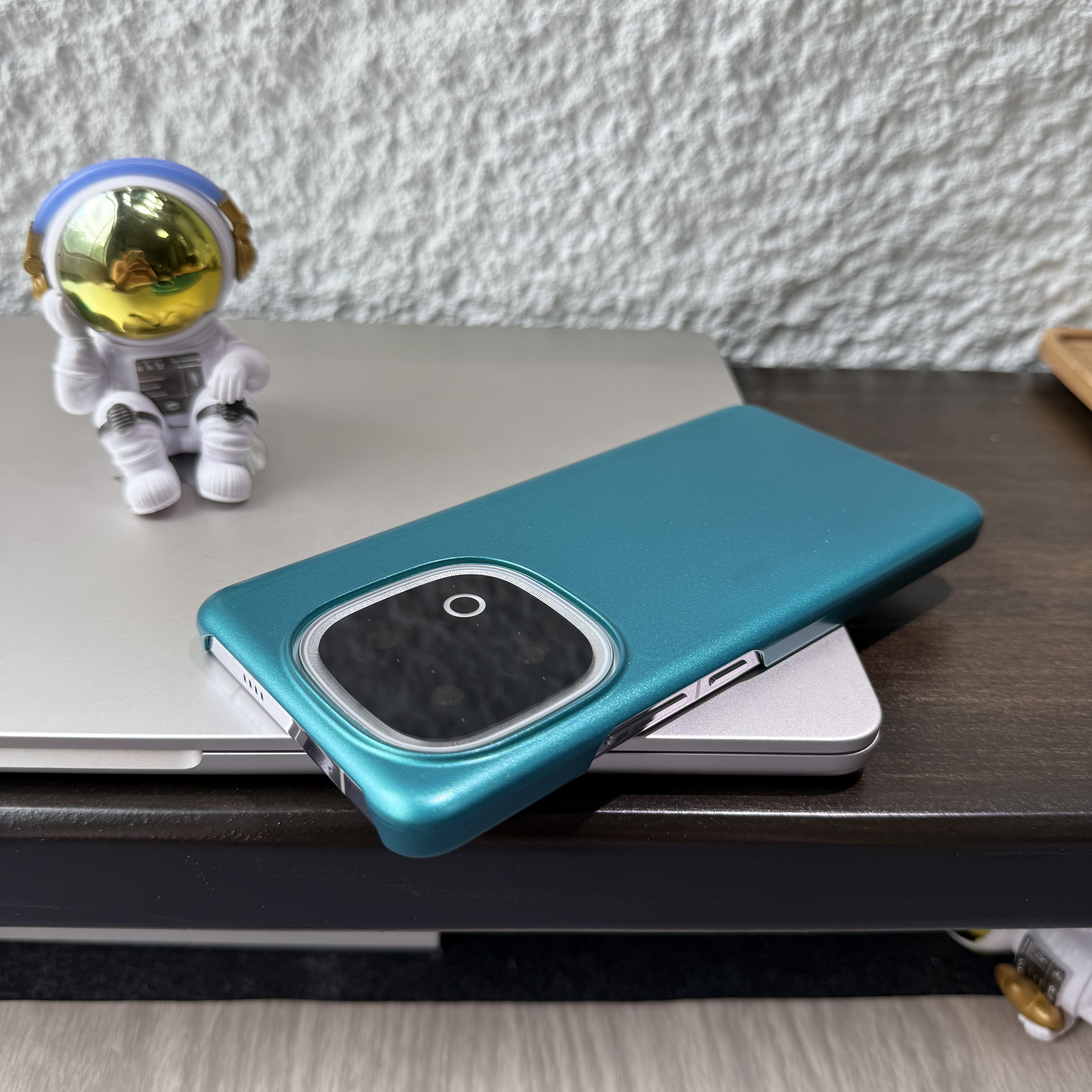 适用于IQOO13手机壳个性创意半包式保护壳iqooneo10/z10Turbo轻薄三包防摔情侣男女iqoo11s/12pro艺术硬壳z9x