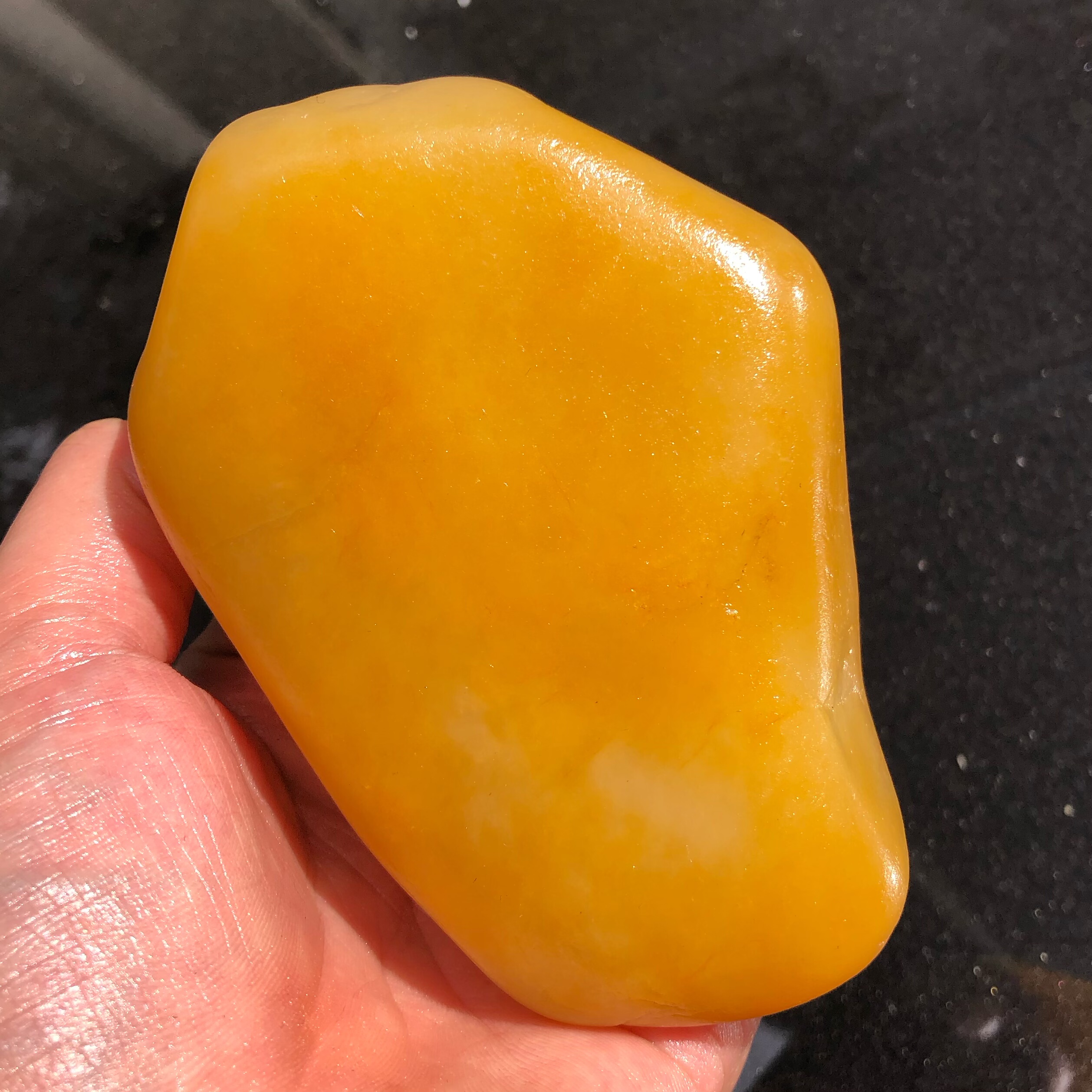 纯天然黄龙玉籽料龙坑料特色手把件件摆件观赏石玉石高油玉质细腻