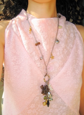 小众设计多层次葡萄坠长款毛衣链