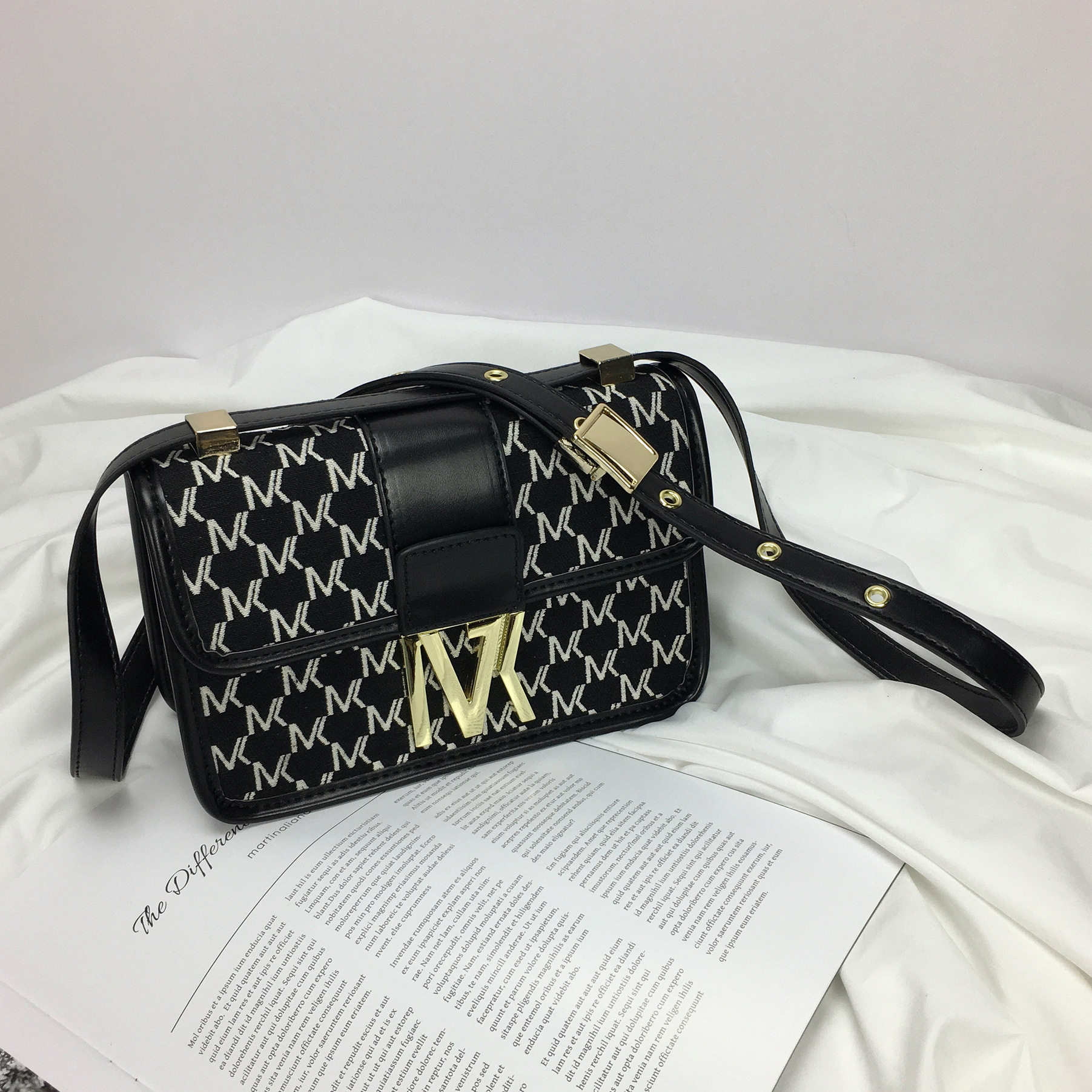 法国micora koly 小mk蒙特街邮差包包女2020新款潮时尚单肩斜挎包