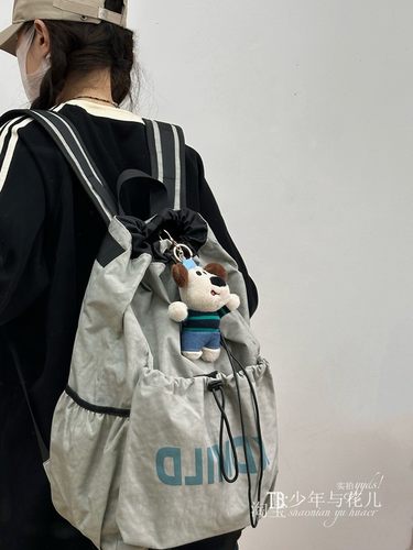 轻量型户外运动抽绳双肩背包