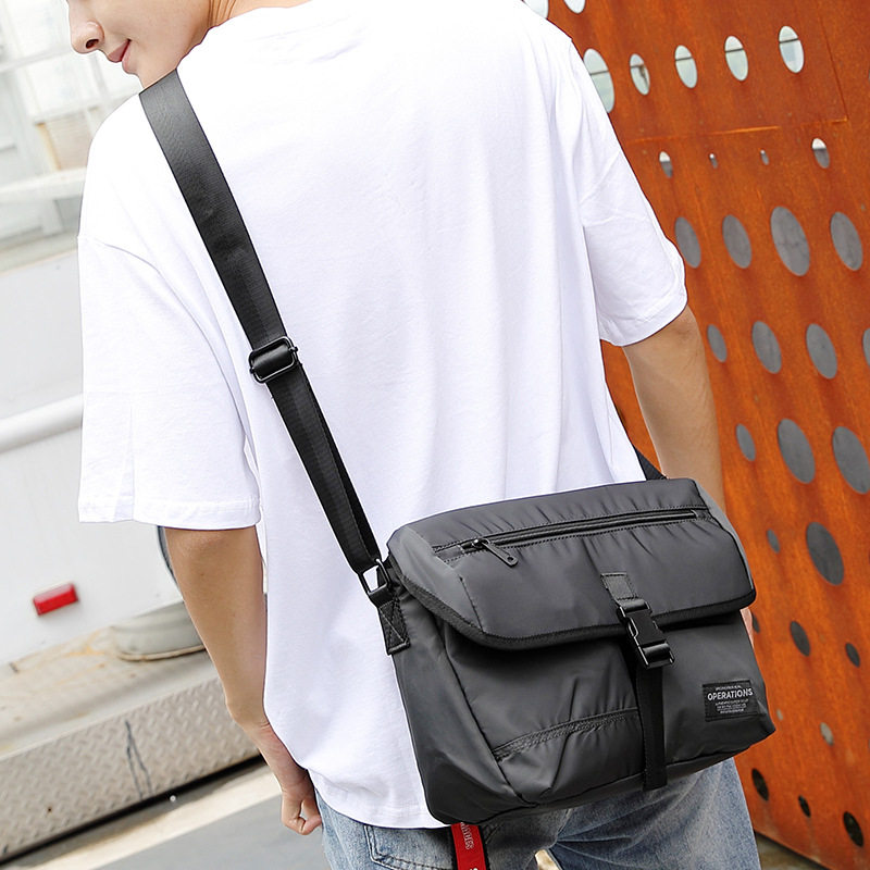 日本ぜいたOPERTIONS单肩包男士斜挎包轻便式防水休闲便携收纳轻