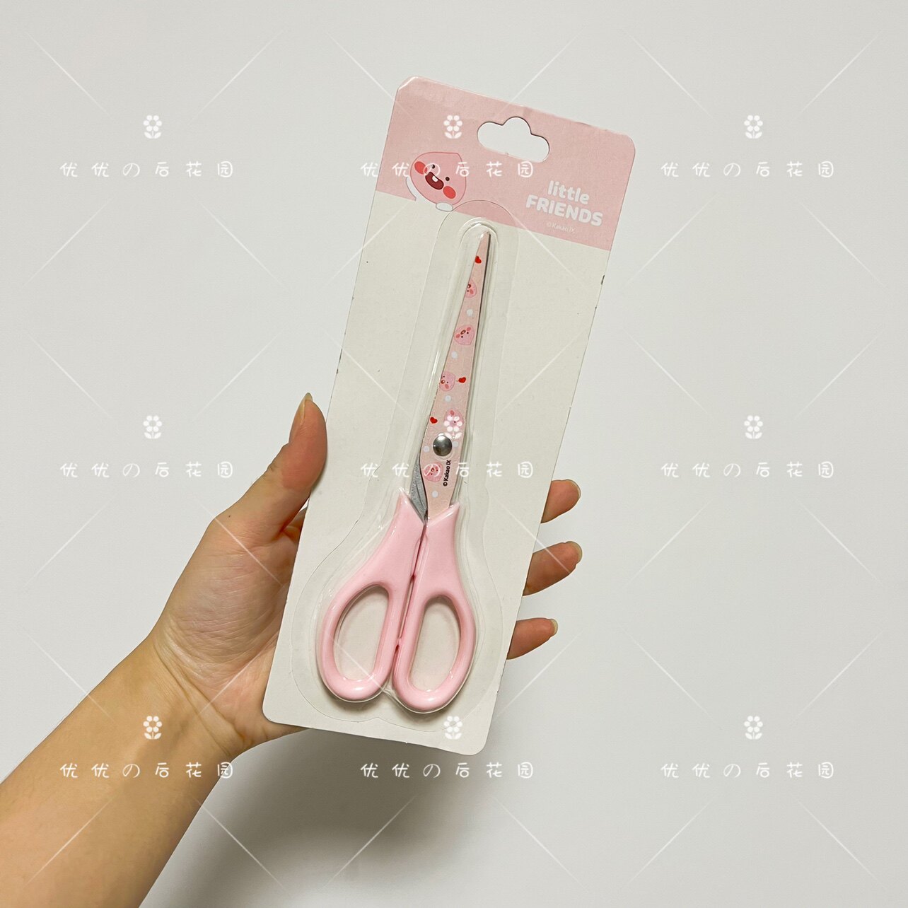 [유유한국구매] 카카오프렌즈 사자엉덩이 복숭아학생 핸드메이드 사무용가위 입고되었습니다