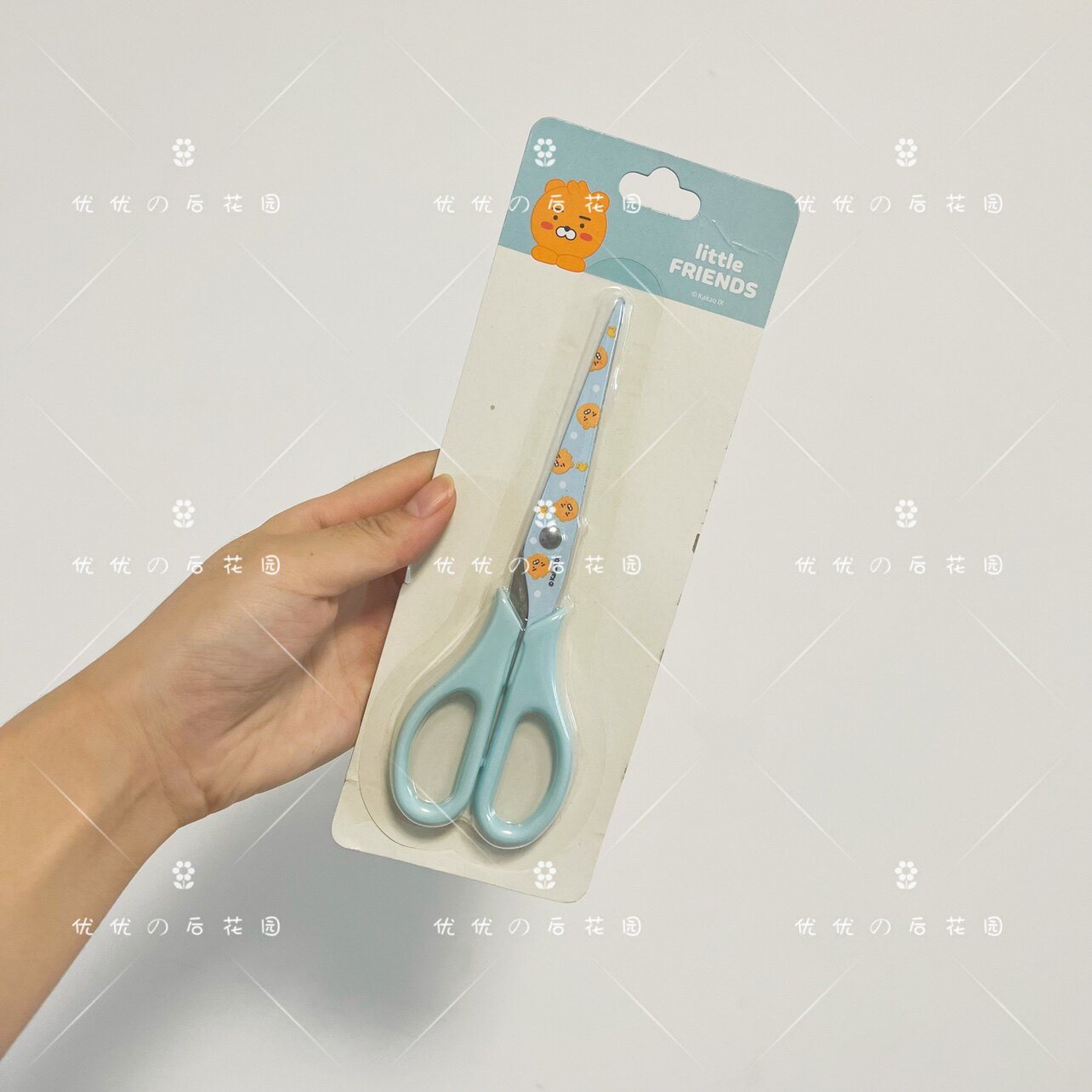 [유유한국구매] 카카오프렌즈 사자엉덩이 복숭아학생 핸드메이드 사무용가위 입고되었습니다