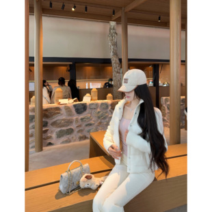 蓄温泡芙轻薄棉服 遇见冬令时 服帖显瘦内搭上衣保暖 JAMAIS