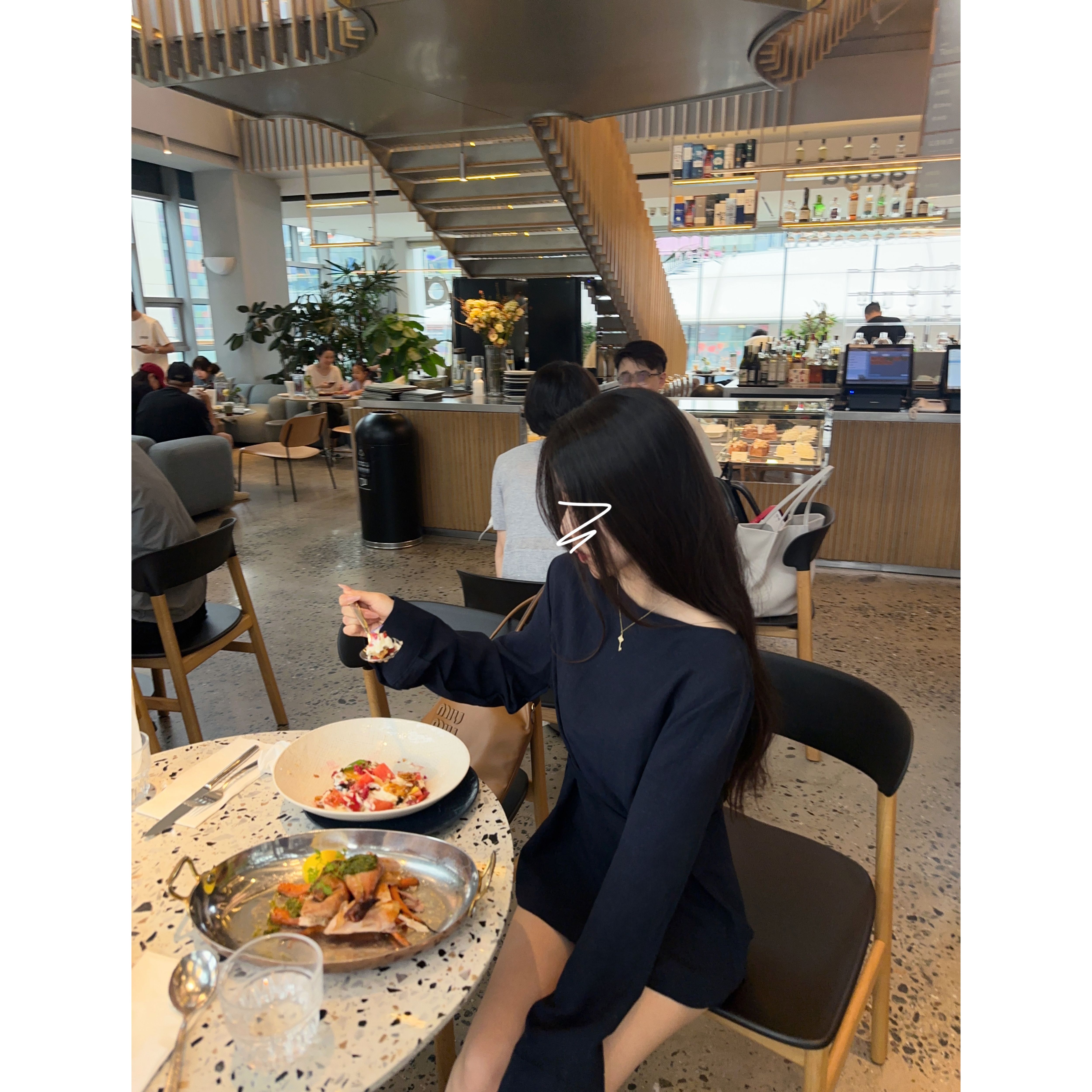 长袖天丝衬衫收腰千金慵懒随性