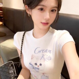 包芯纱 超火减龄白色短袖针织女士夏季新款修身巨好看的上衣时髦