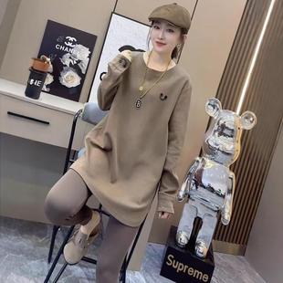 宽松中长款 2024款 百搭上衣 T恤女秋季 欧货设计感纽扣笑脸纯棉长袖