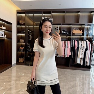 显瘦中长款 新款 上衣 t恤女2026春季 欧货设计感明线撞色木耳边短袖